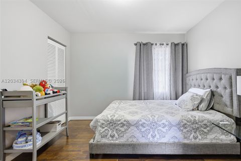 Tiny photo for 9612 N Carousel Cir N, Boca Raton, FL 33434 (MLS # A12034394)