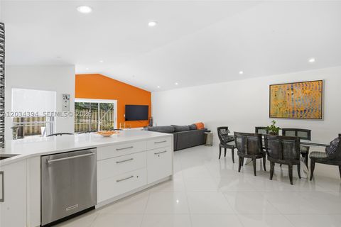 Tiny photo for 9612 N Carousel Cir N, Boca Raton, FL 33434 (MLS # A12034394)