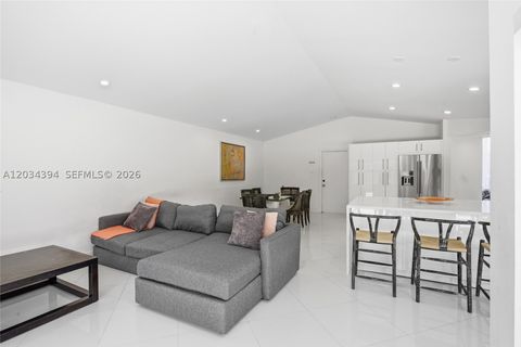 Tiny photo for 9612 N Carousel Cir N, Boca Raton, FL 33434 (MLS # A12034394)
