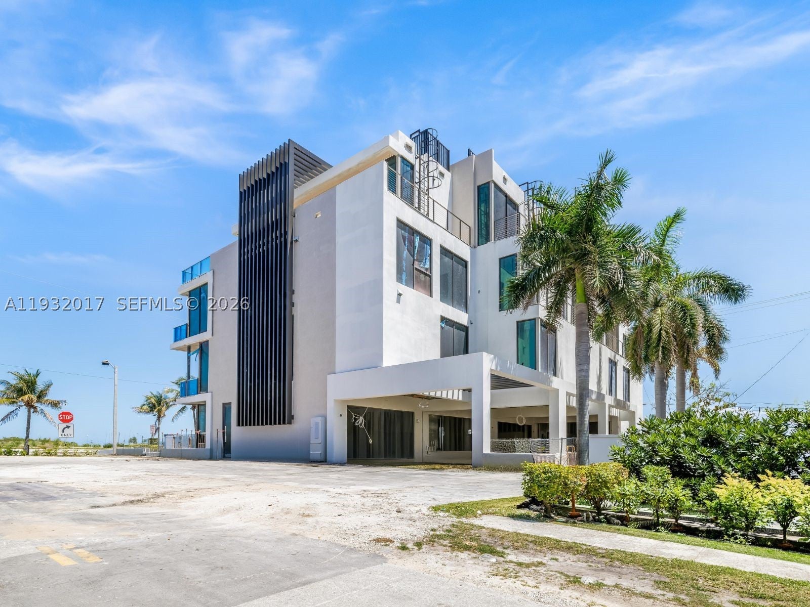 493 N Ocean Blvd 3