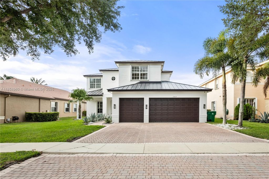 Photo of 19419 SW 54th St, Miramar, FL 33029 (MLS # A11858960)