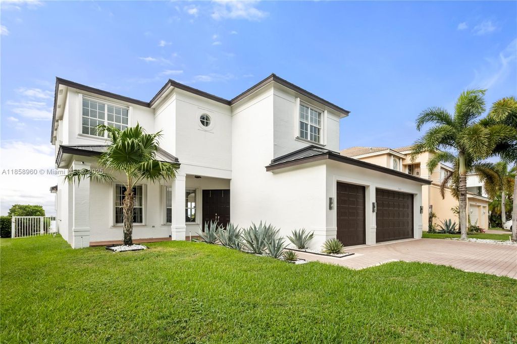 Photo of 19419 SW 54th St, Miramar, FL 33029 (MLS # A11858960)