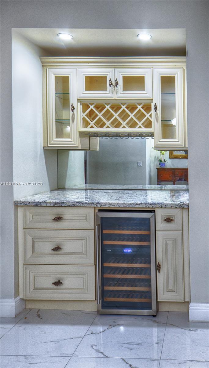 THE PLAZA OF BAL HARBOUR - Residential Lease