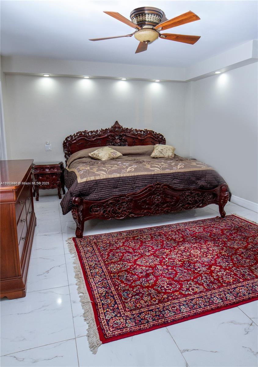 THE PLAZA OF BAL HARBOUR - Residential Lease