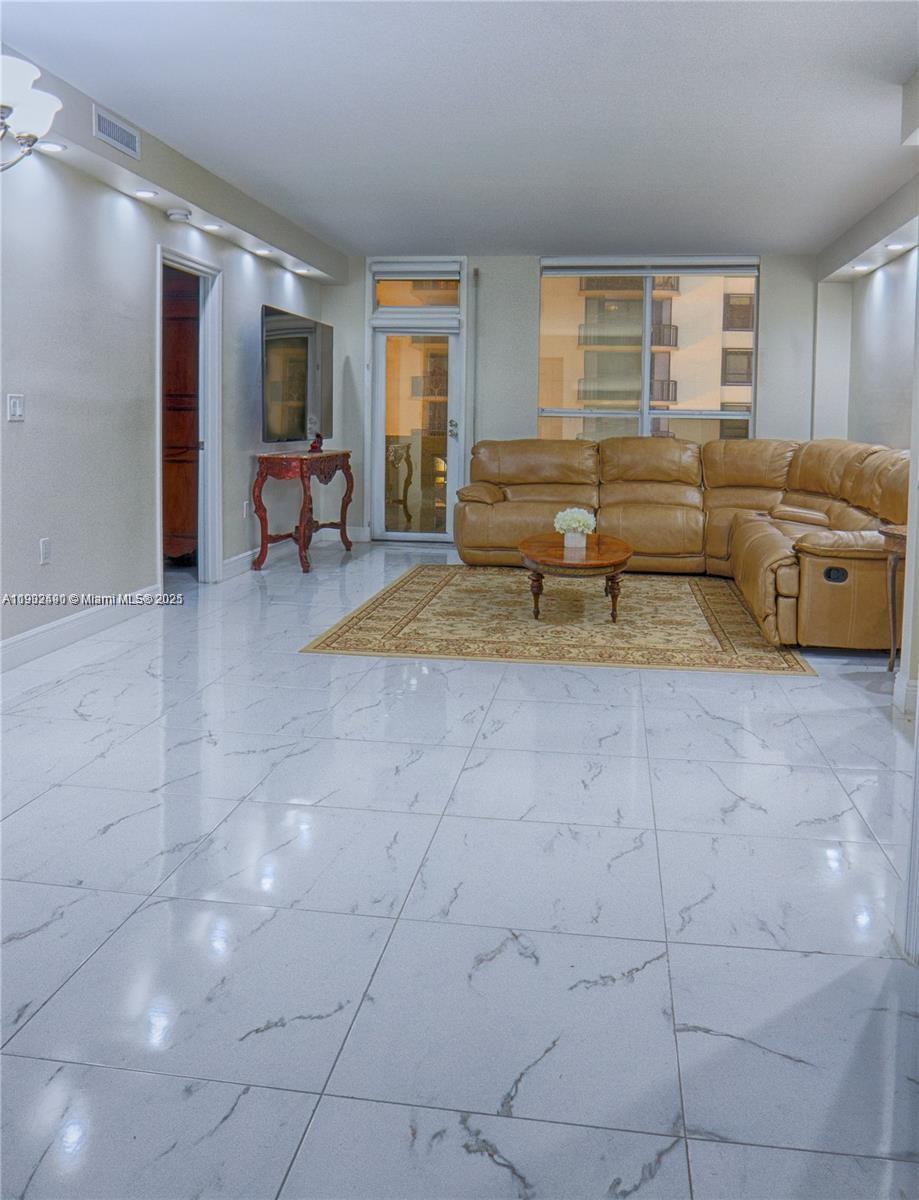 THE PLAZA OF BAL HARBOUR - Residential Lease