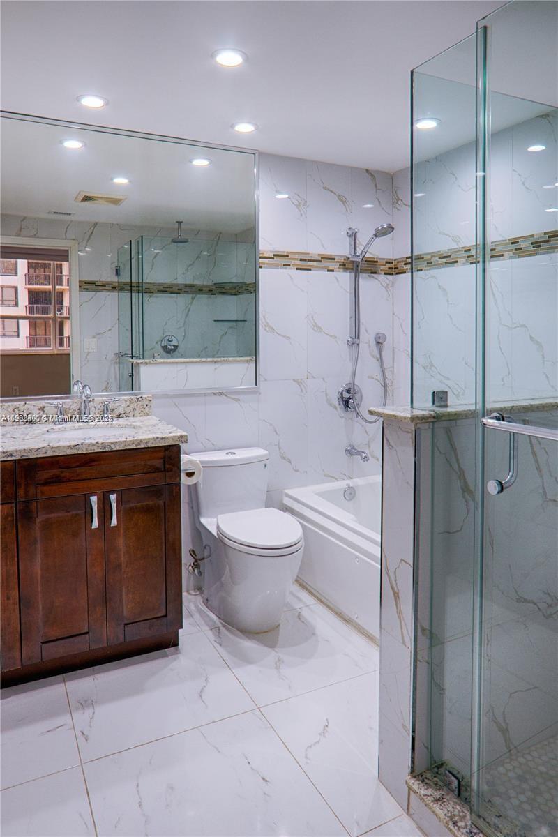 THE PLAZA OF BAL HARBOUR - Residential Lease