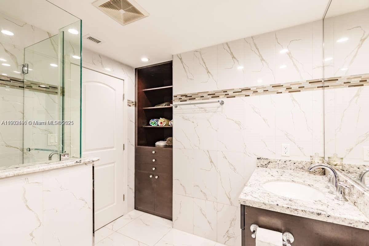 THE PLAZA OF BAL HARBOUR - Residential Lease