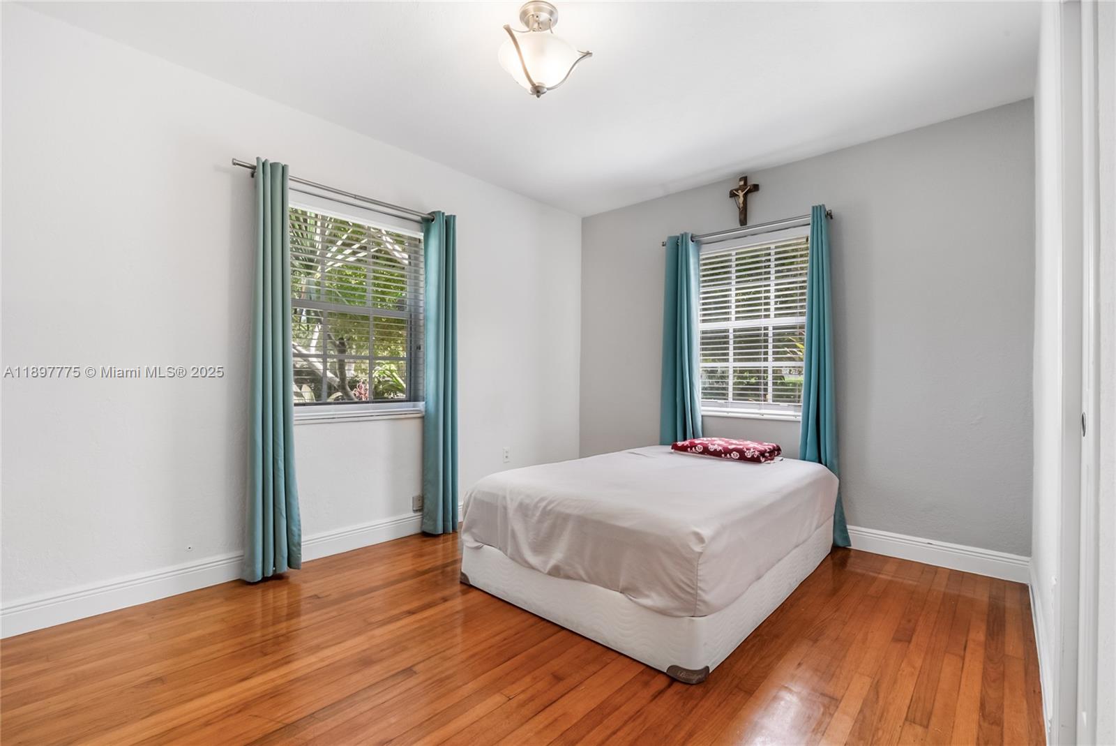 NORTH MIAMI GARDENS - Residential