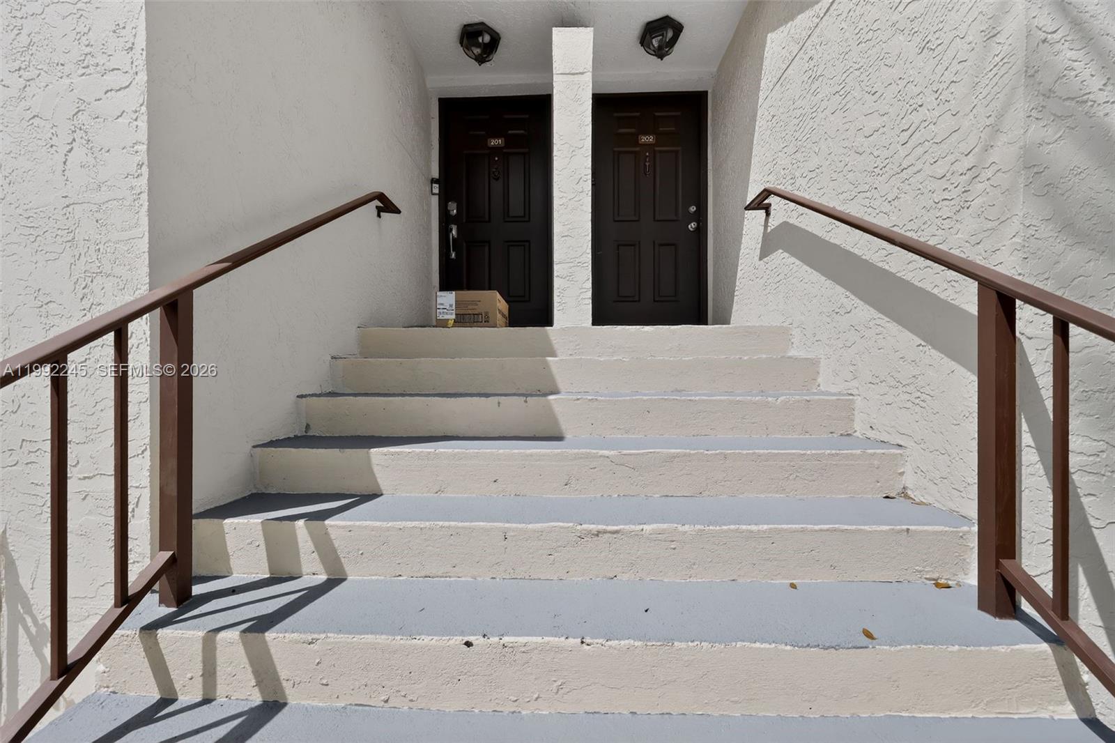 SOUTH LAKE CONDO - Residential