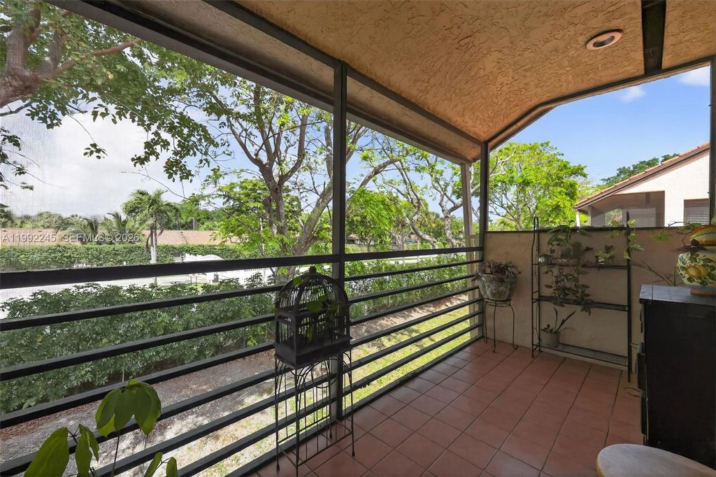 Photo of 4 Via De Casas Sur #202, Boynton Beach, FL 33426 (MLS # A11992245)