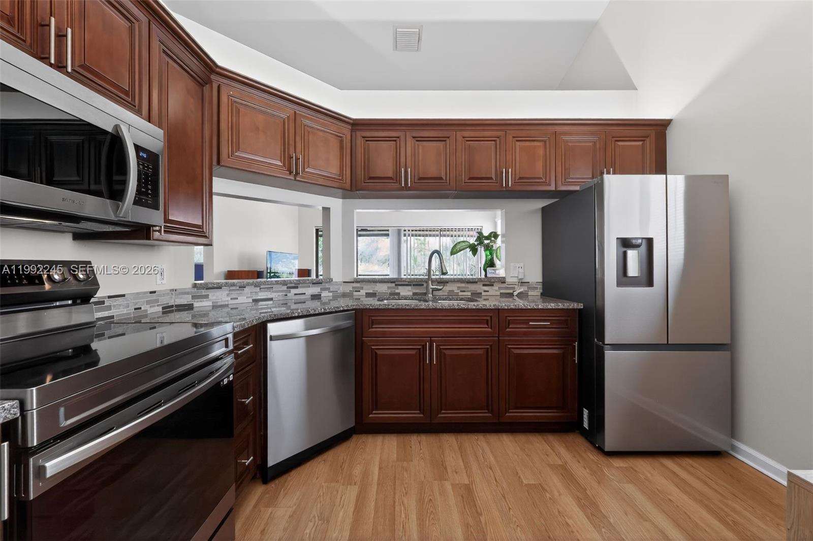 SOUTH LAKE CONDO - Residential