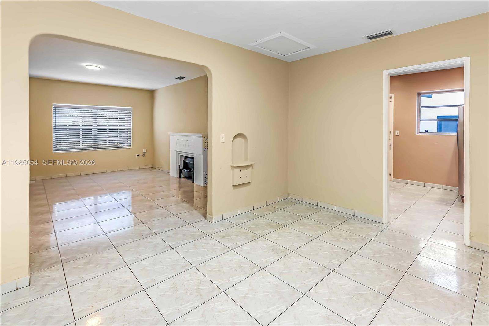 GLEN GABLES - Residential Lease