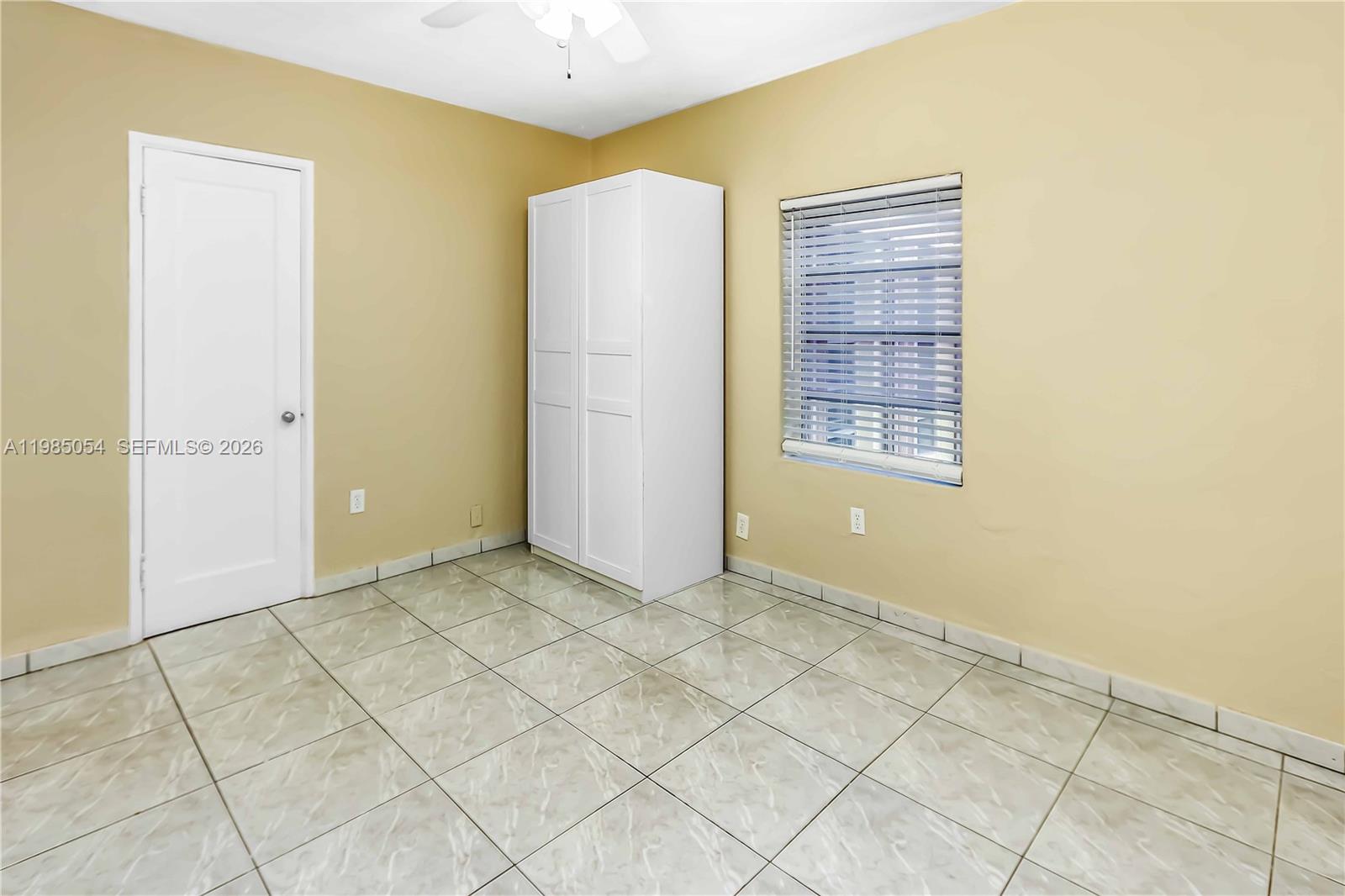 GLEN GABLES - Residential Lease