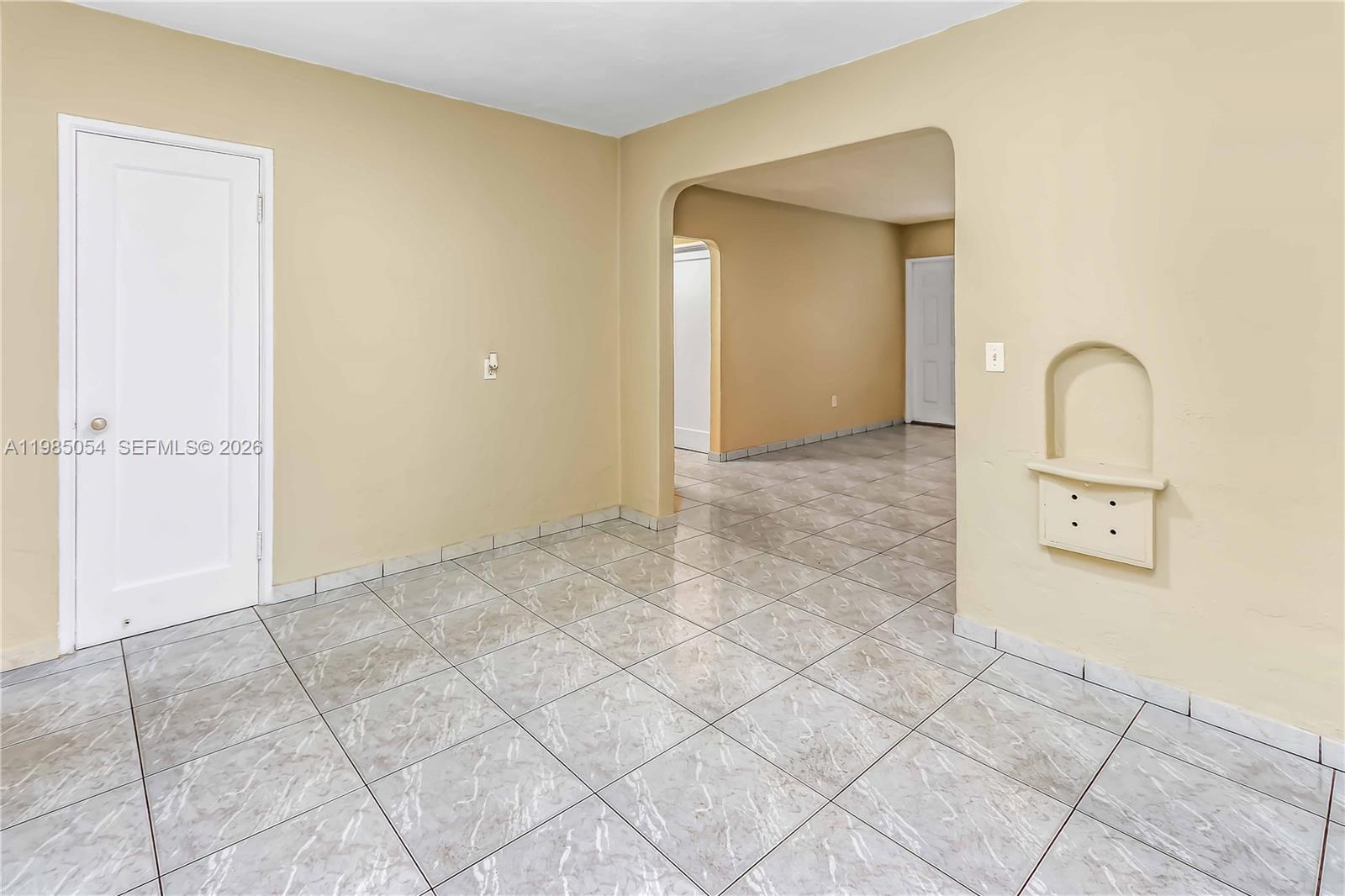 GLEN GABLES - Residential Lease