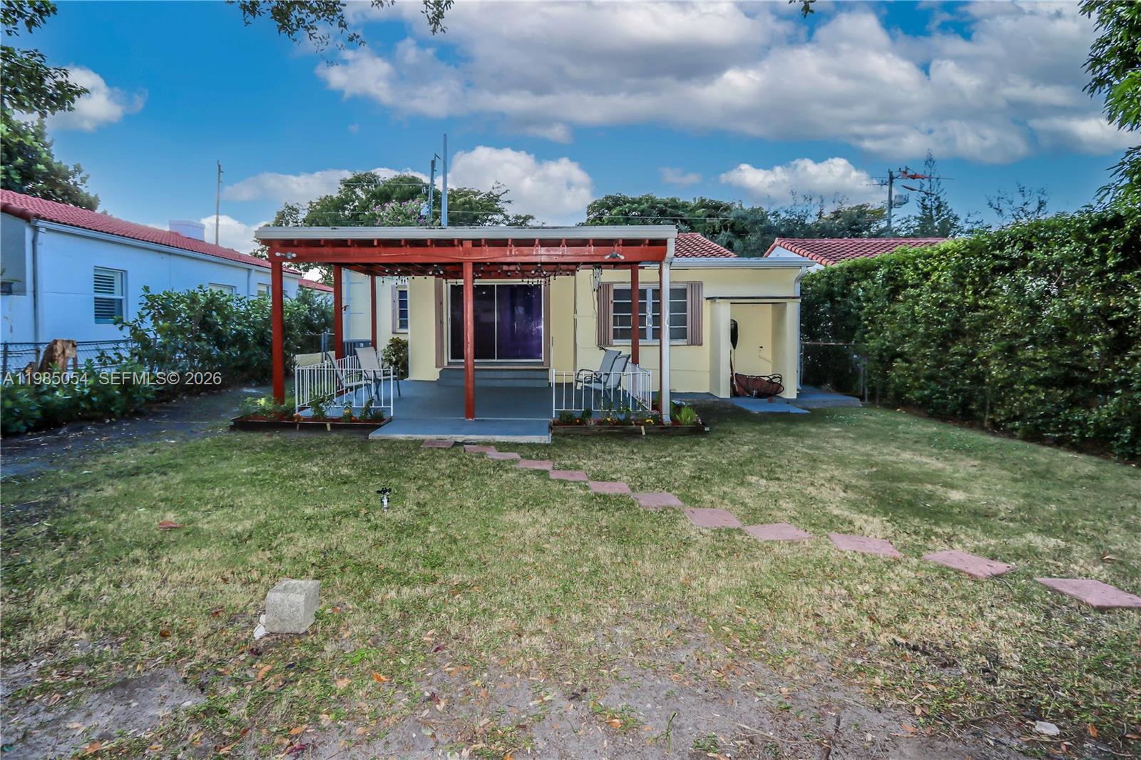 GLEN GABLES - Residential Lease