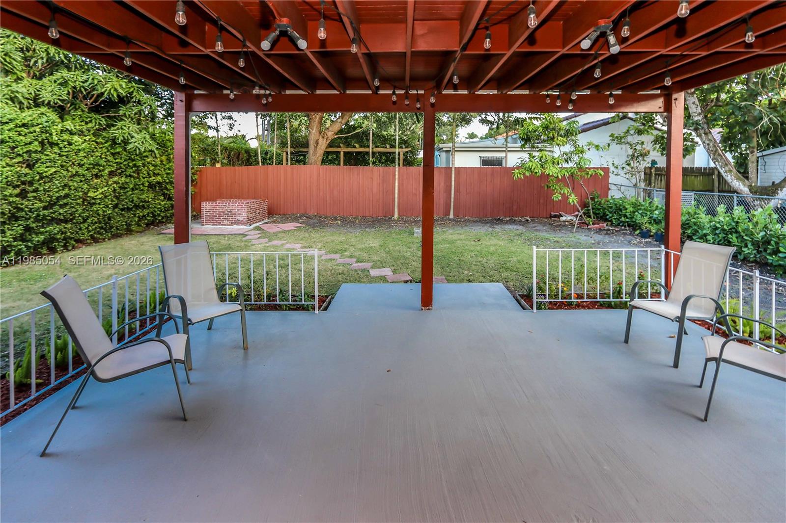 GLEN GABLES - Residential Lease