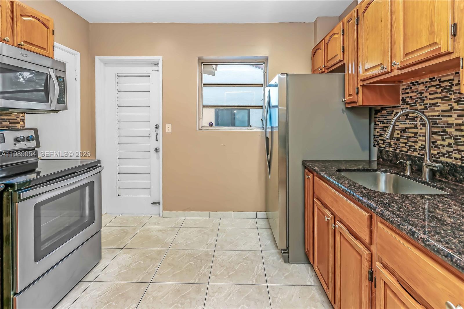 GLEN GABLES - Residential Lease