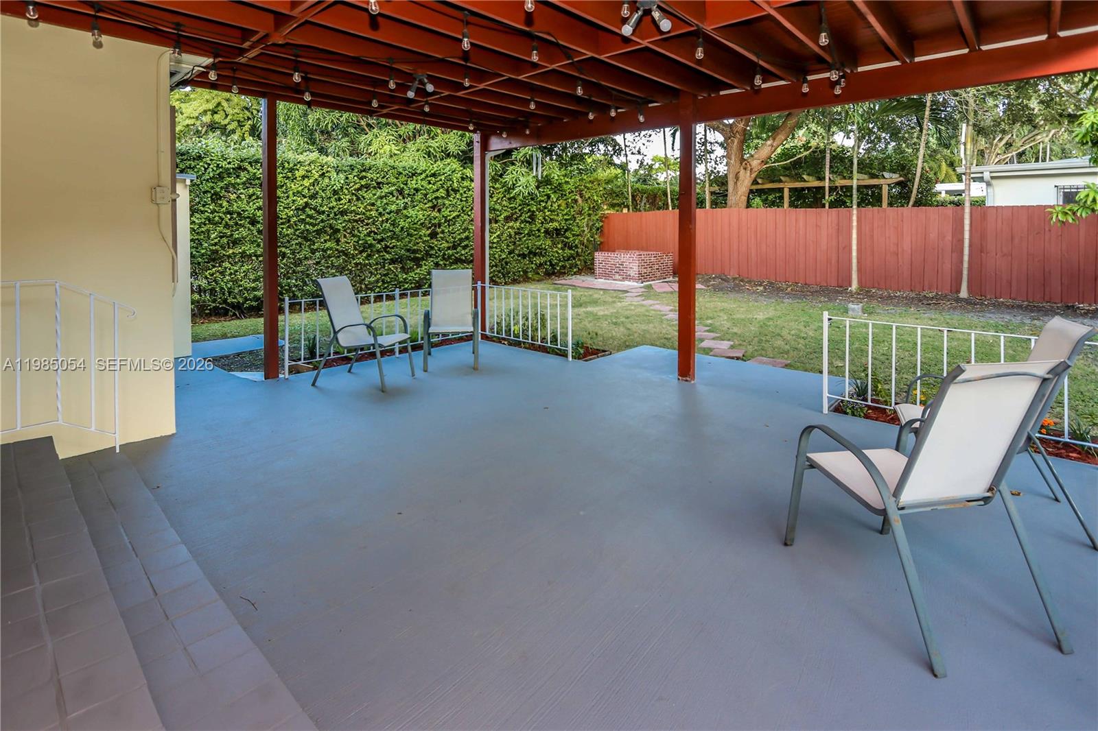 GLEN GABLES - Residential Lease