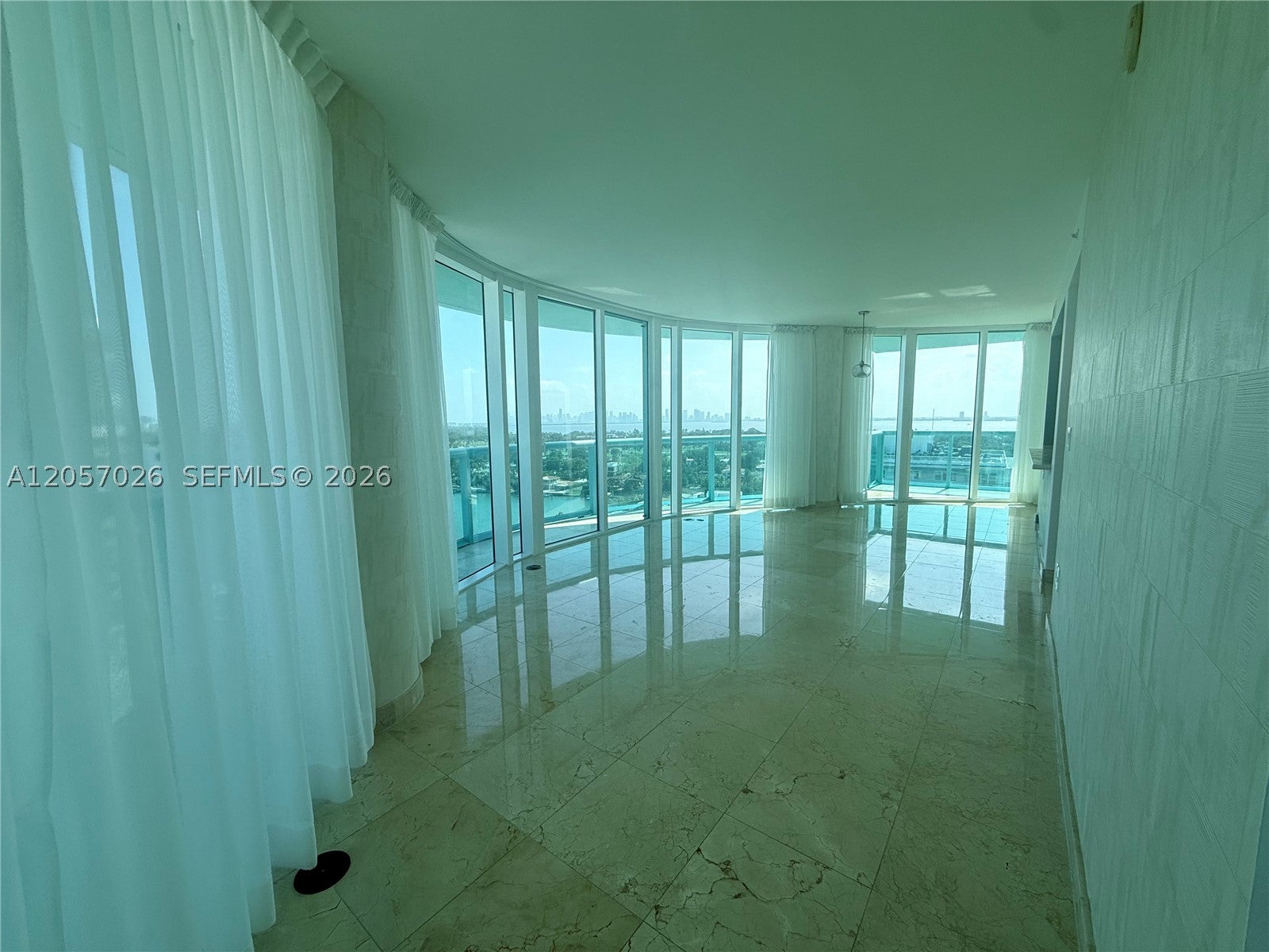 6000 Indian Creek Dr 17A