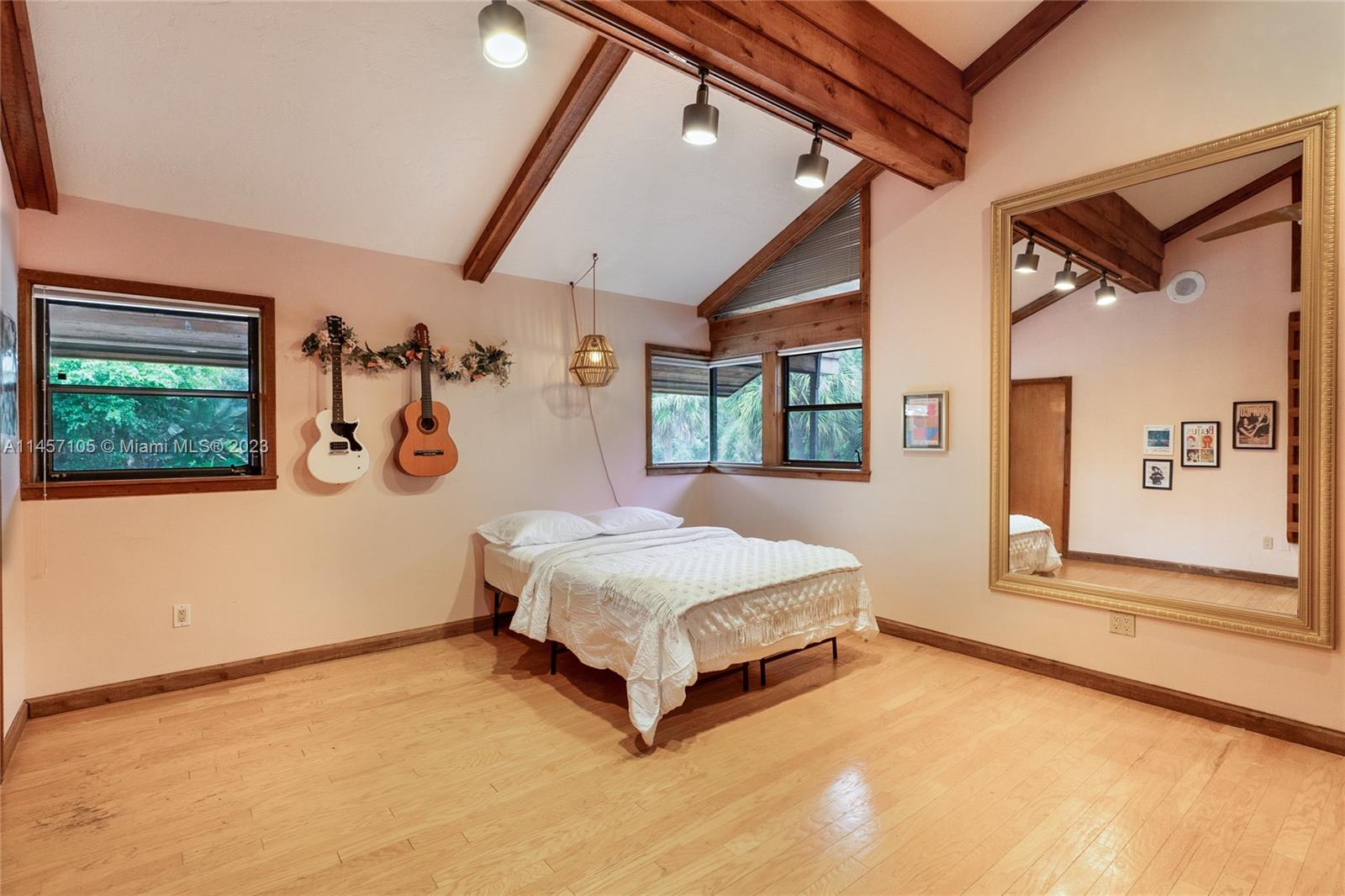 FOREST ESTATES - Residential