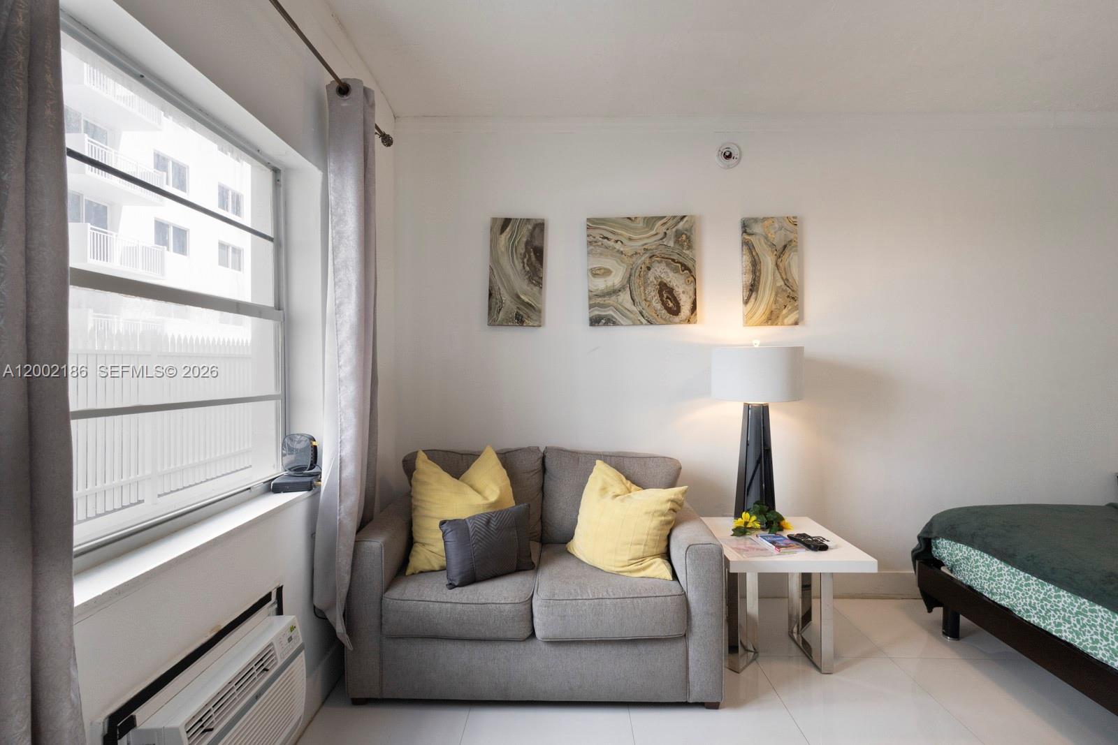 OCEAN WALK ON SOUTH BEACH - Residential