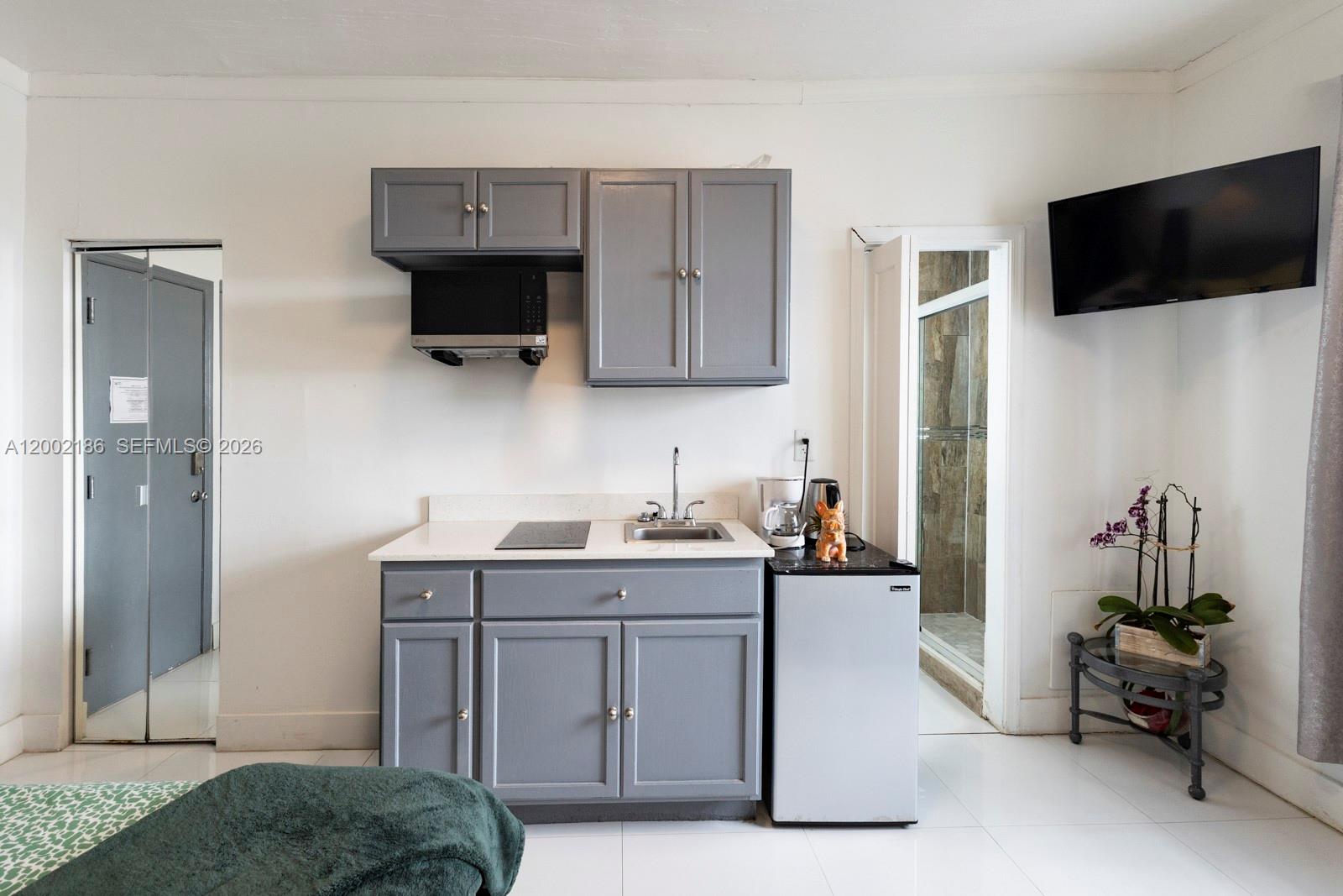 OCEAN WALK ON SOUTH BEACH - Residential