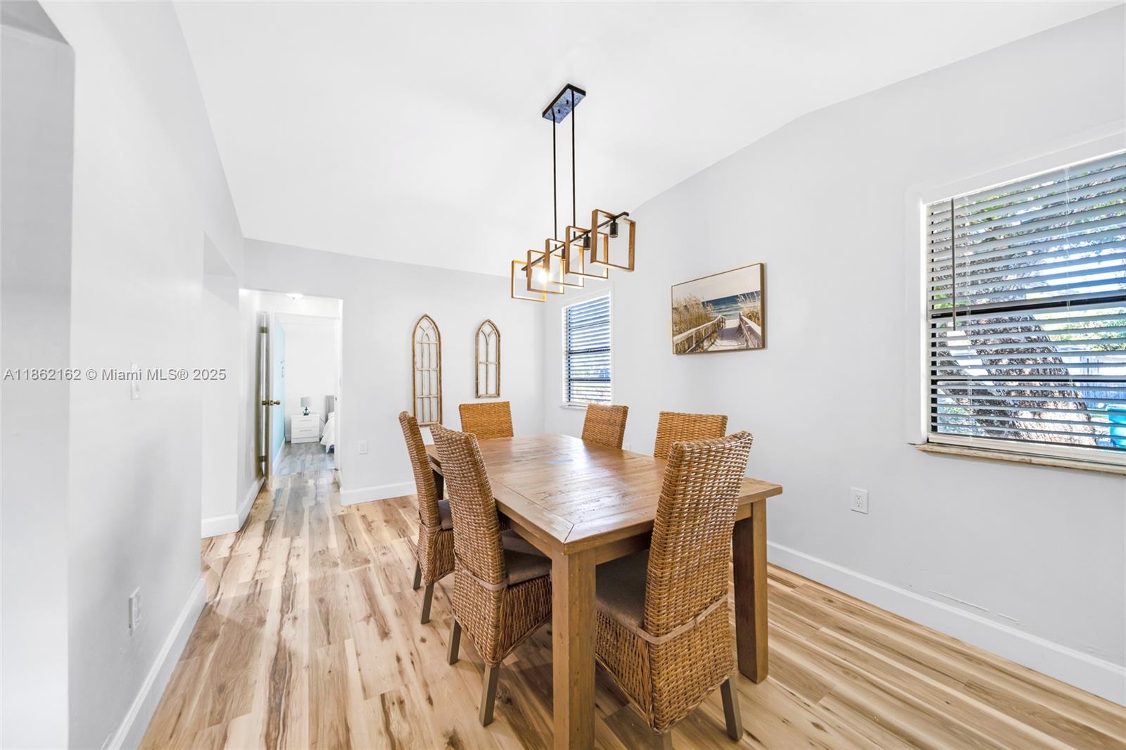 PRIORS 1ST ADDN TO BISCAY - Residential