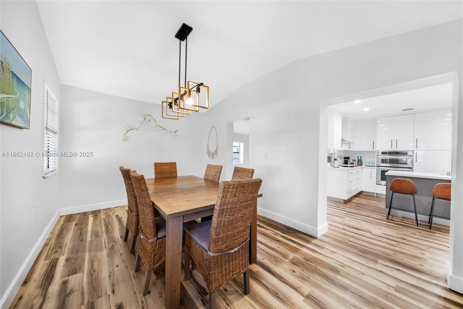 PRIORS 1ST ADDN TO BISCAY - Residential