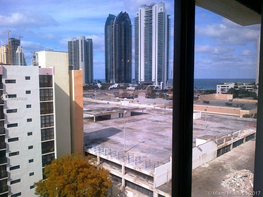 PLAZA OF AMERICAS CONDO P - Residential Lease