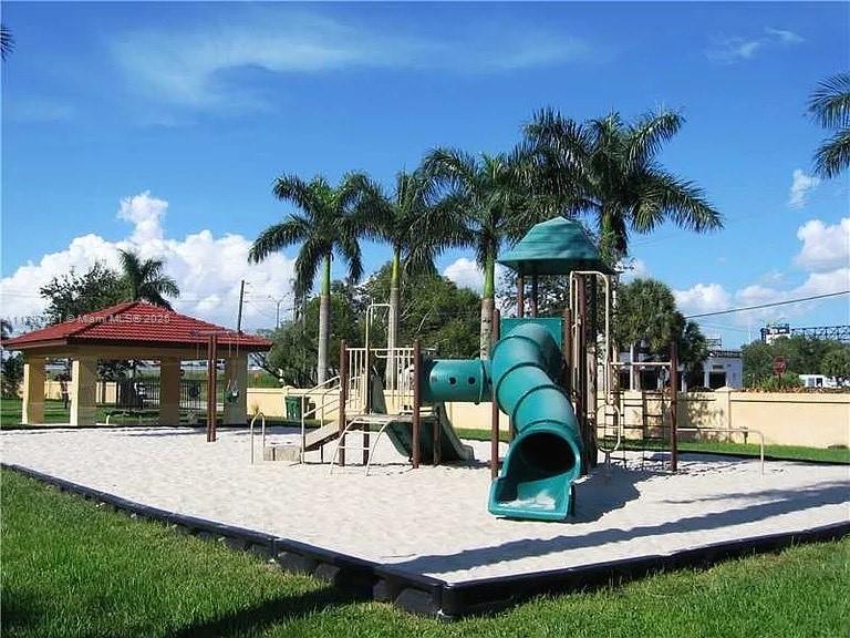 WEST PARK-WEST PARCEL - Residential