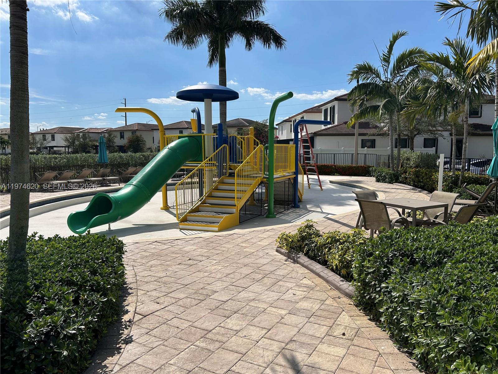 AQUABELLA SECTION ONE - Residential