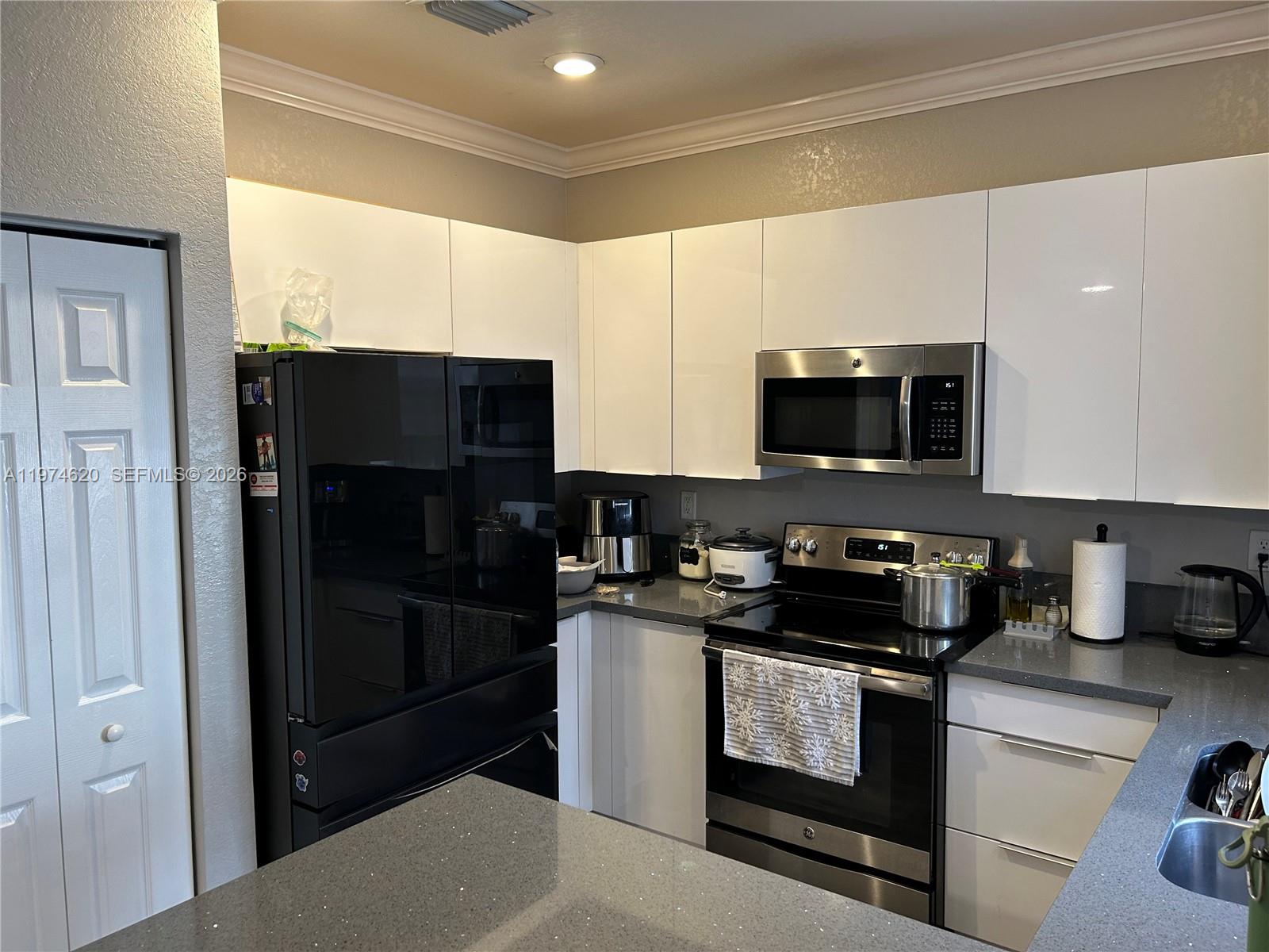 AQUABELLA SECTION ONE - Residential