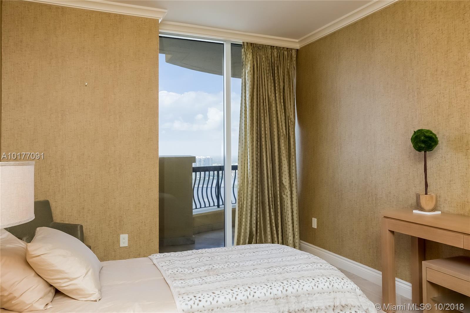 Acqualina - Residential