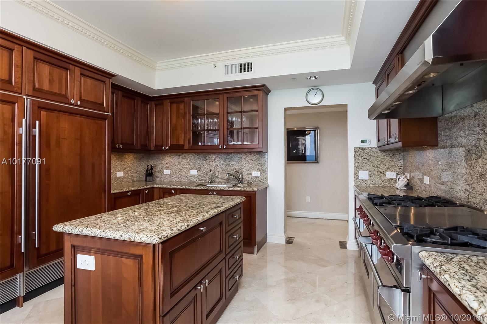 Acqualina - Residential