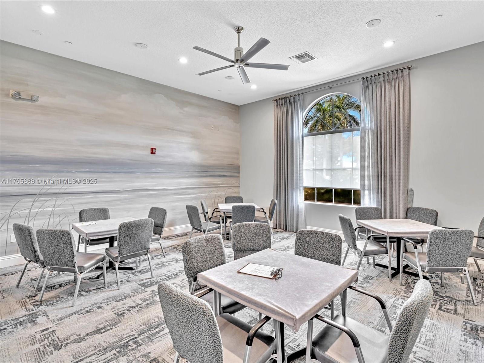 HUNTINGTON WALK 2 - Residential Lease
