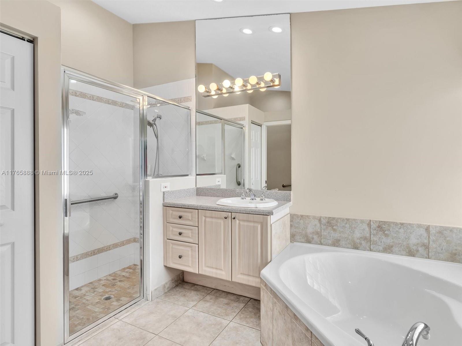 HUNTINGTON WALK 2 - Residential Lease