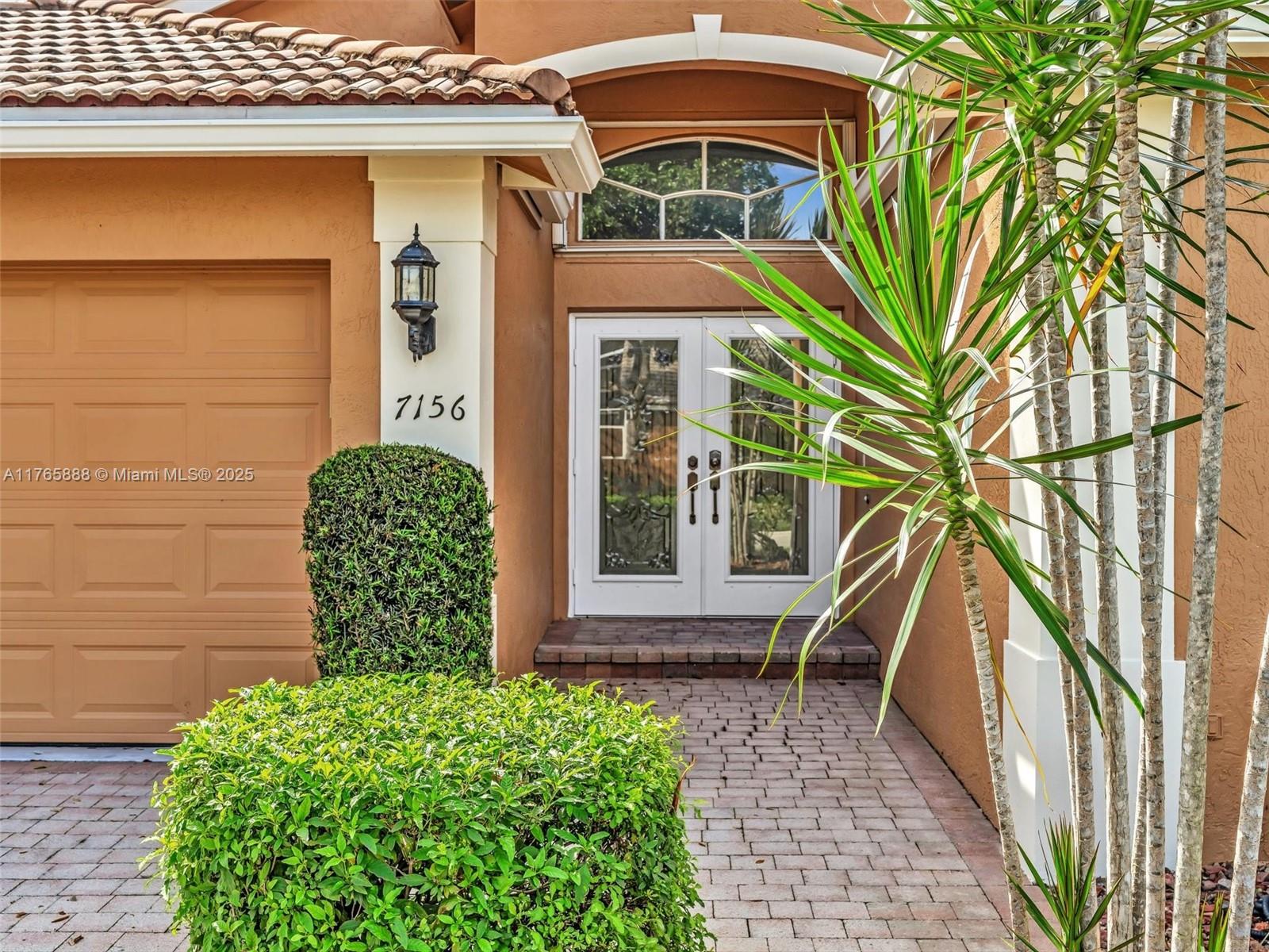 HUNTINGTON WALK 2 - Residential Lease