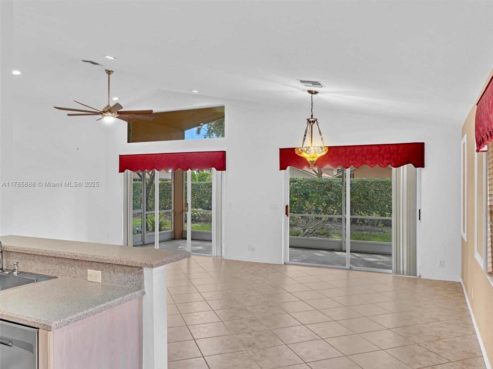 HUNTINGTON WALK 2 - Residential Lease