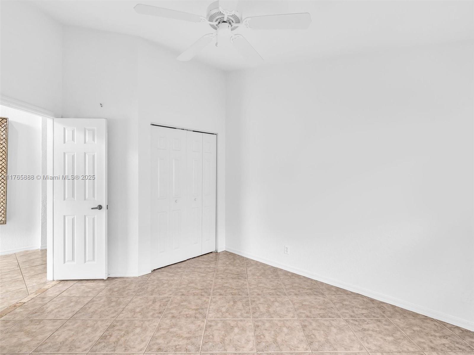 HUNTINGTON WALK 2 - Residential Lease