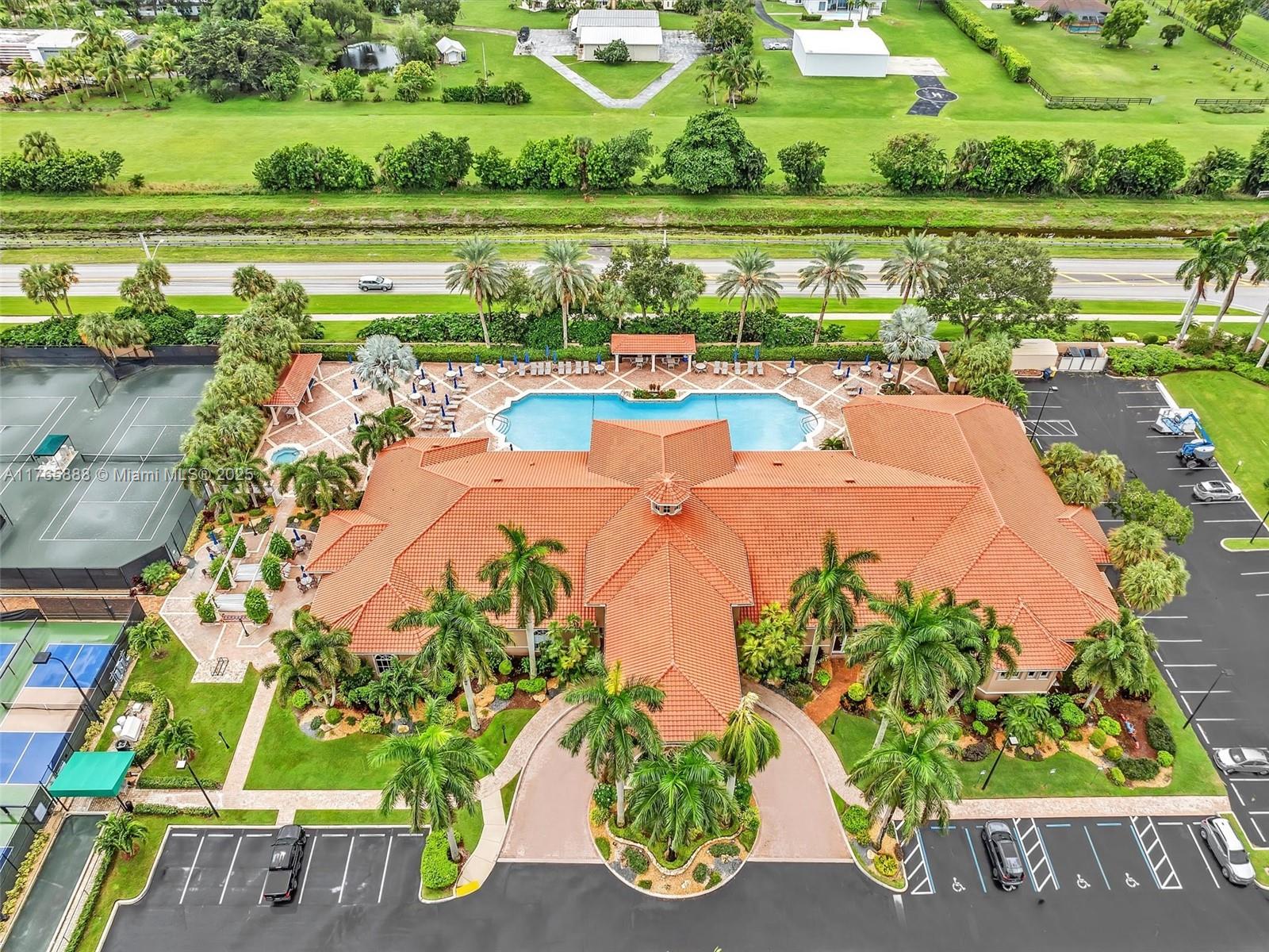 HUNTINGTON WALK 2 - Residential Lease