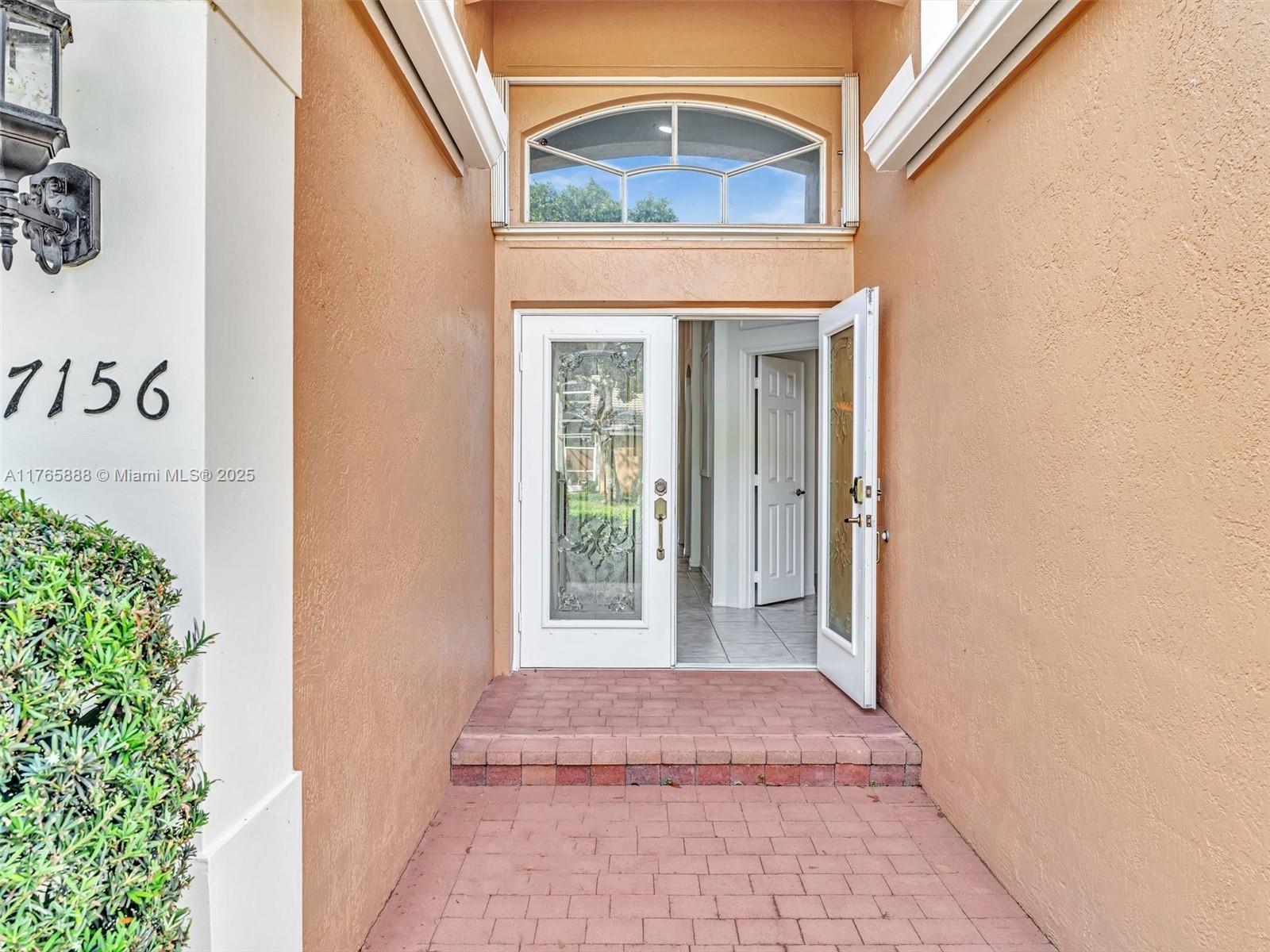 HUNTINGTON WALK 2 - Residential Lease