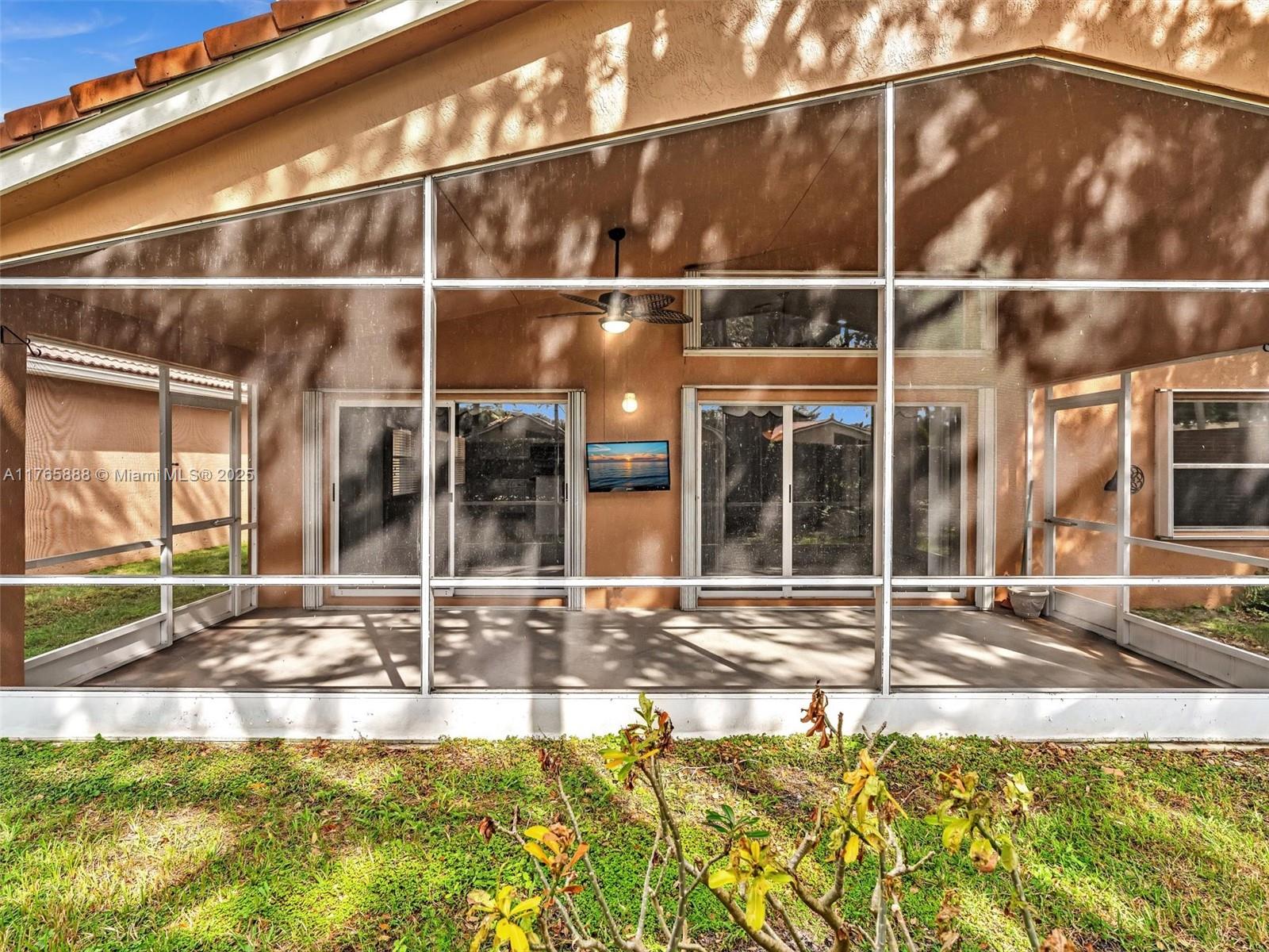 HUNTINGTON WALK 2 - Residential Lease
