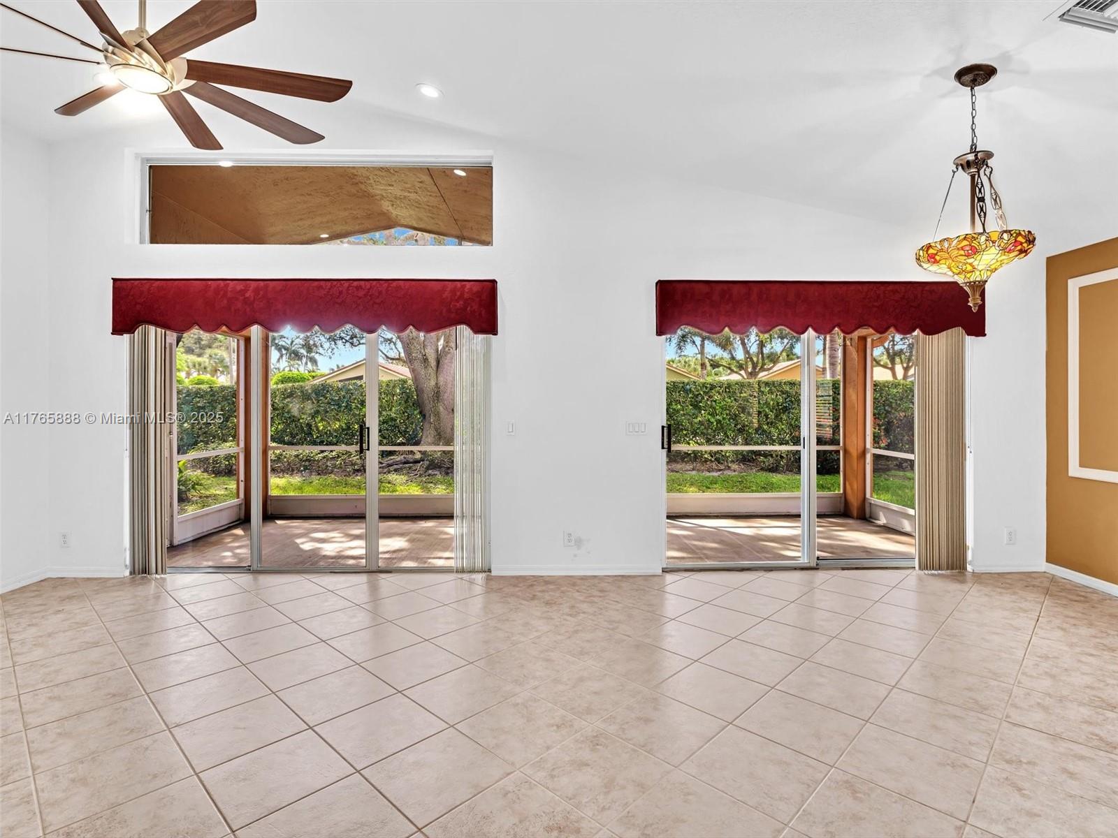 HUNTINGTON WALK 2 - Residential Lease