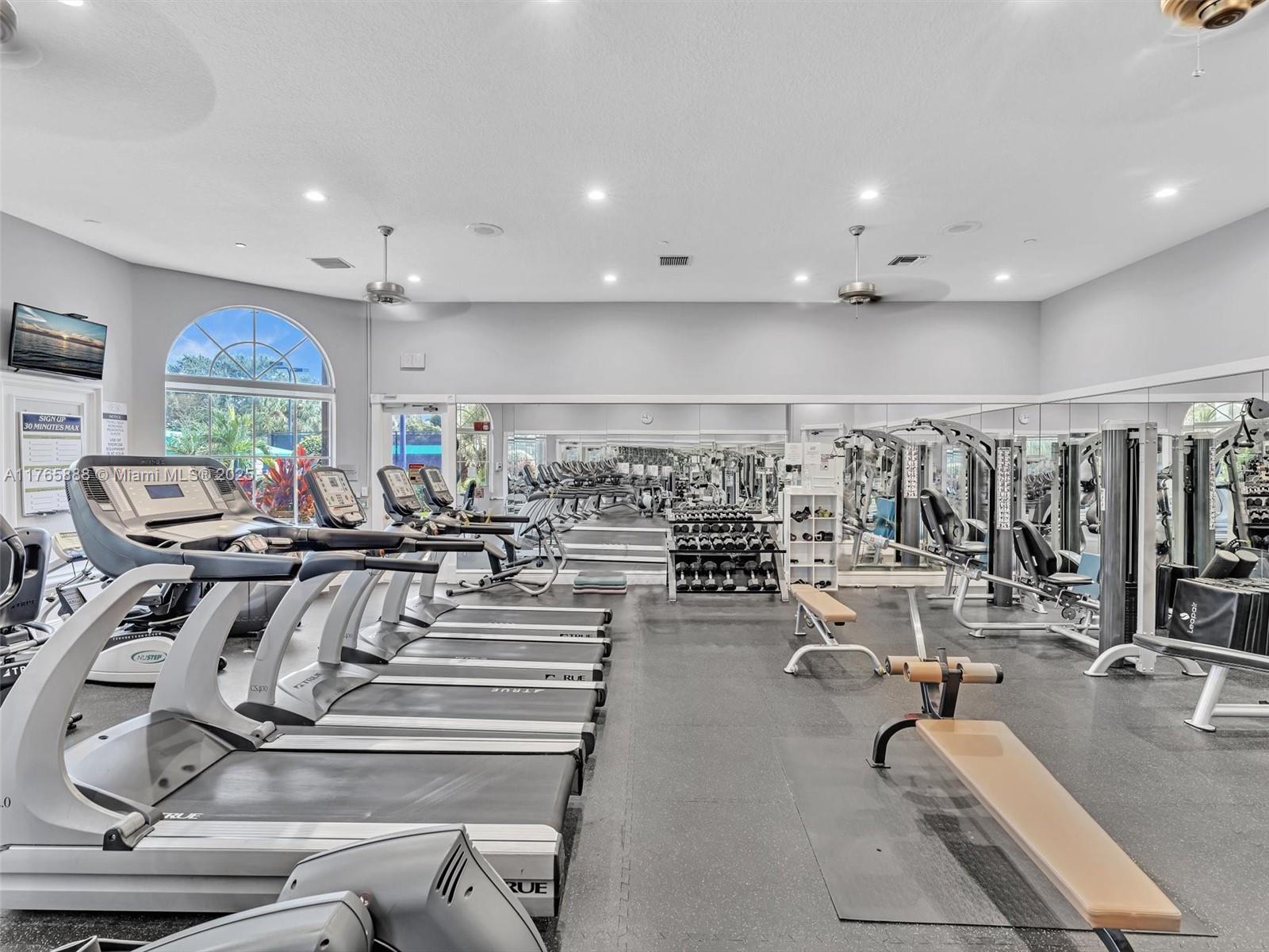 HUNTINGTON WALK 2 - Residential Lease