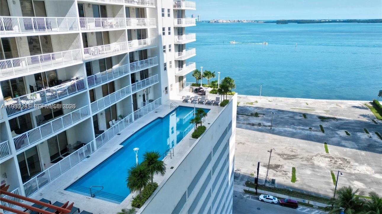 THE CLUB AT BRICKELL BAY - Residential