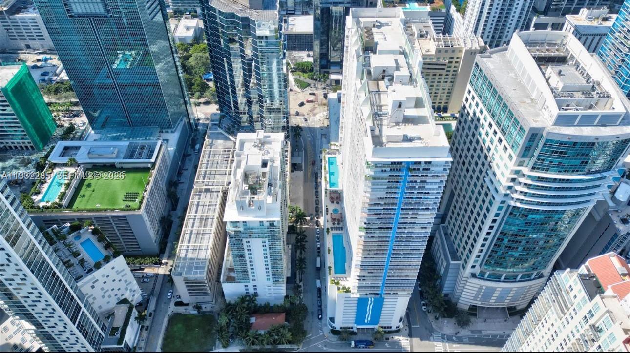 THE CLUB AT BRICKELL BAY - Residential