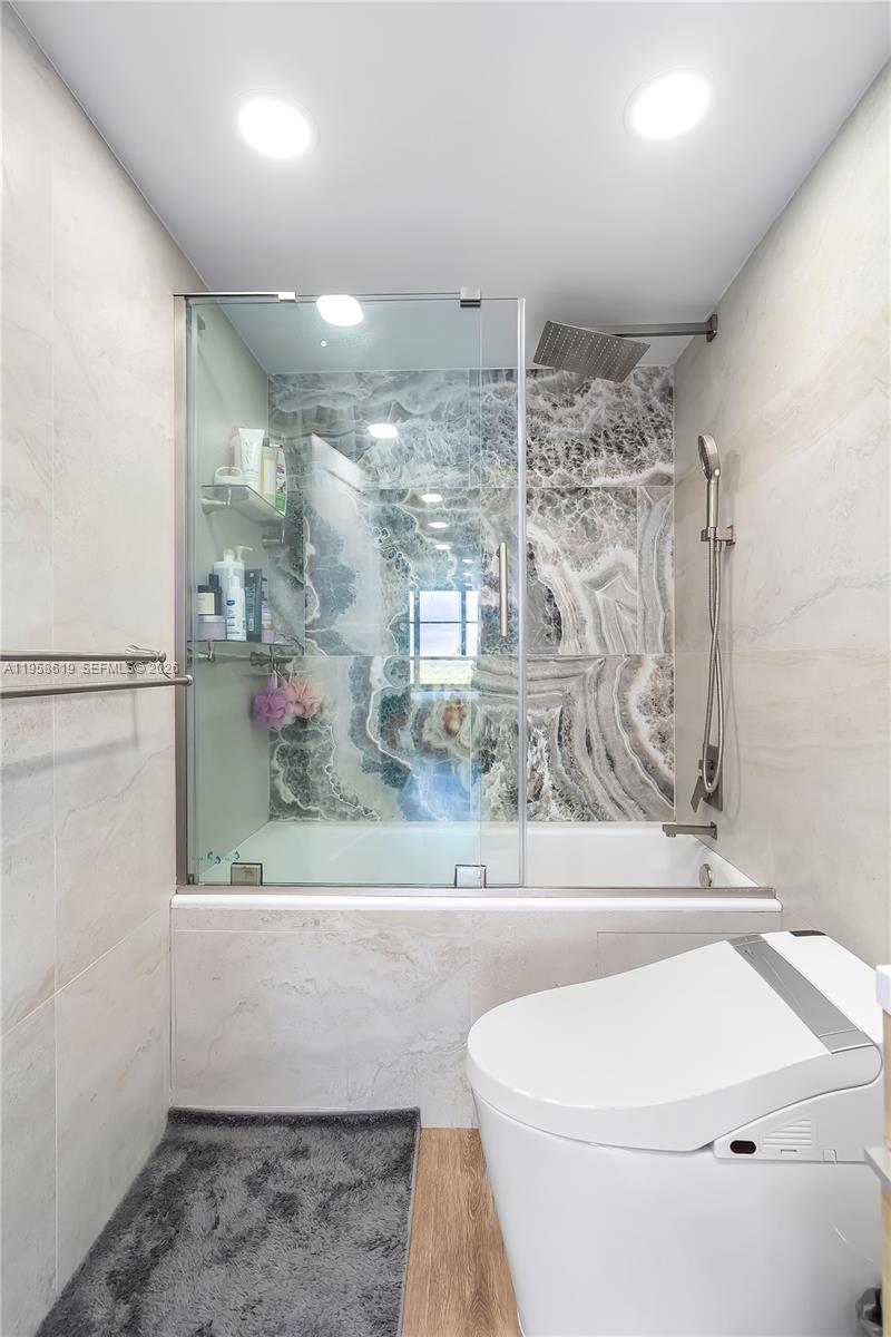 OLYMPUS CONDO - Residential