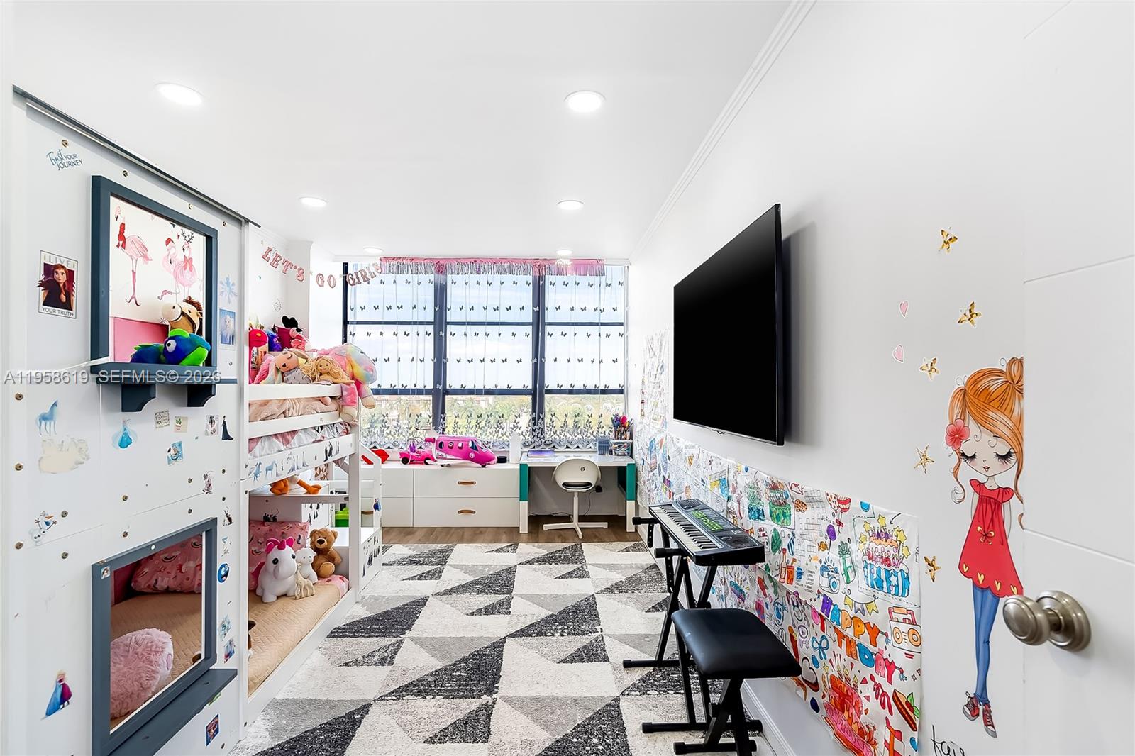 OLYMPUS CONDO - Residential