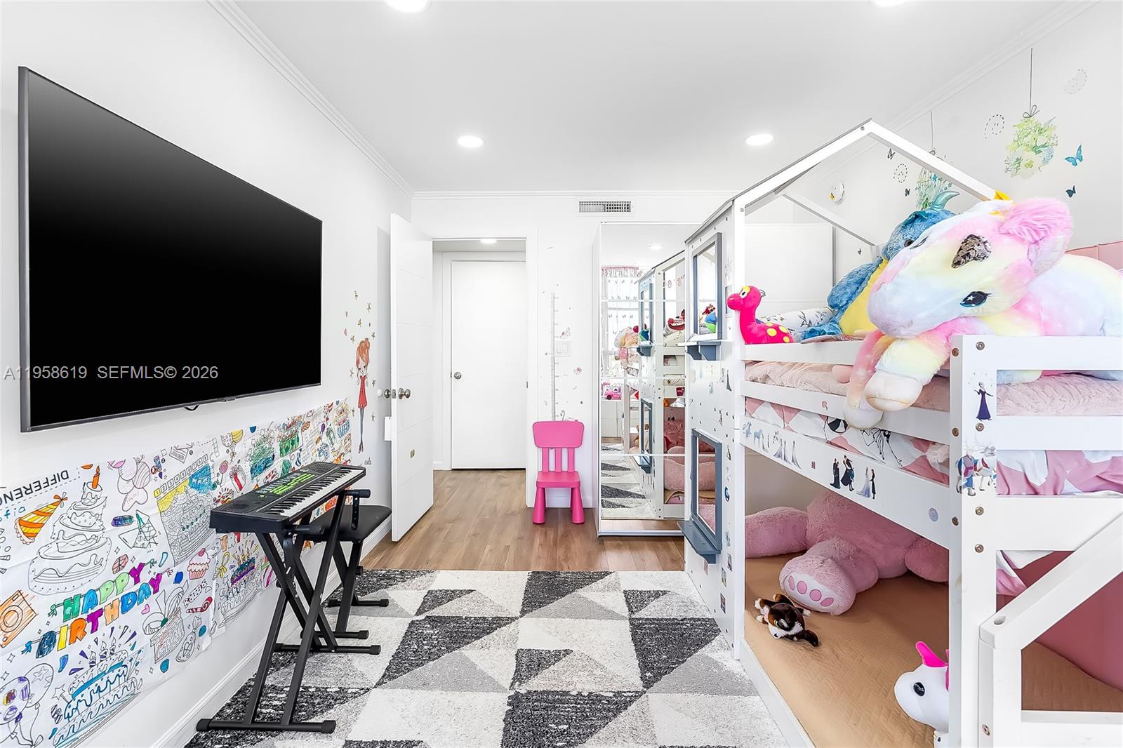 OLYMPUS CONDO - Residential