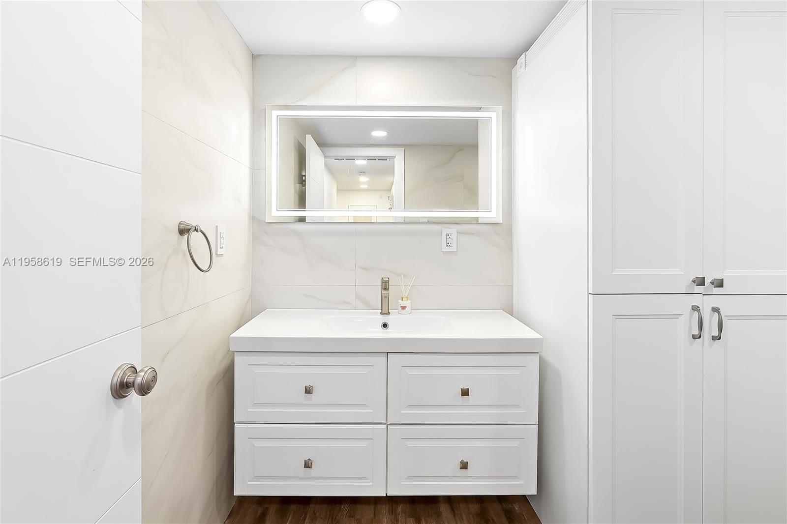 OLYMPUS CONDO - Residential